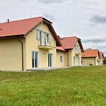 Targowski Dwor Mazury Bed and Breakfast Dzwierzuty