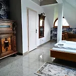 Targowski Dwor Mazury Bed and Breakfast