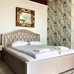 Bed & Breakfast Targowski Dwor Mazury 3*