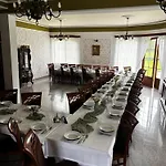 Bed and Breakfast Targowski Dwor Mazury Dzwierzuty