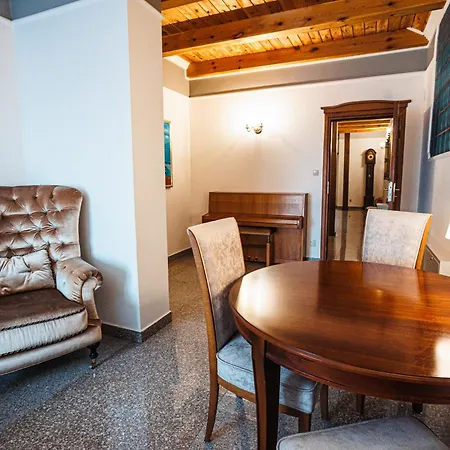 Targowski Dwor Mazury Bed & Breakfast Dzwierzuty