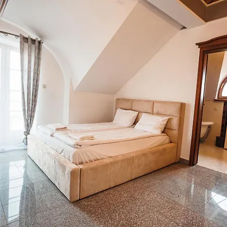 Bed & Breakfast Targowski Dwor Mazury Dzwierzuty