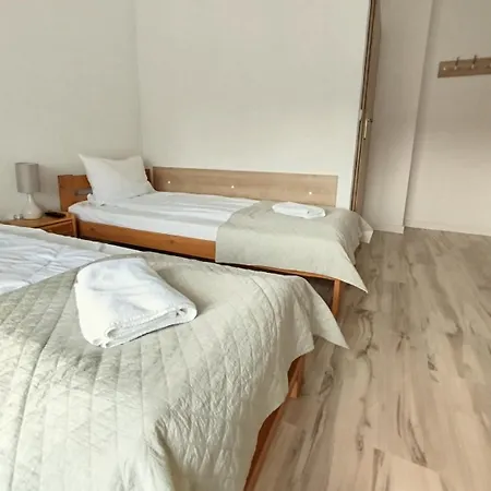 Bed & Breakfast Targowski Dwor Mazury Dzwierzuty